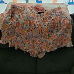 NWT TORRID 3X FLORAL SHORTS